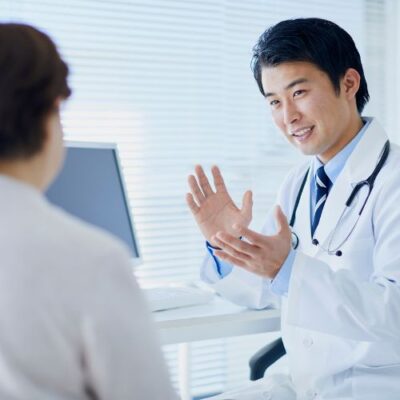 doctor explaining to patient, “what is dvt?”