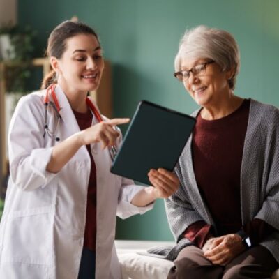 patient and doctor discussing how to treat blood clots
